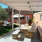Vila Paliabelo *